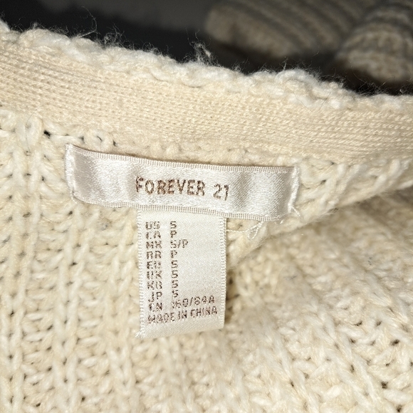 Foreve21 Knitted Cardigan Size Small - Picture 7 of 9